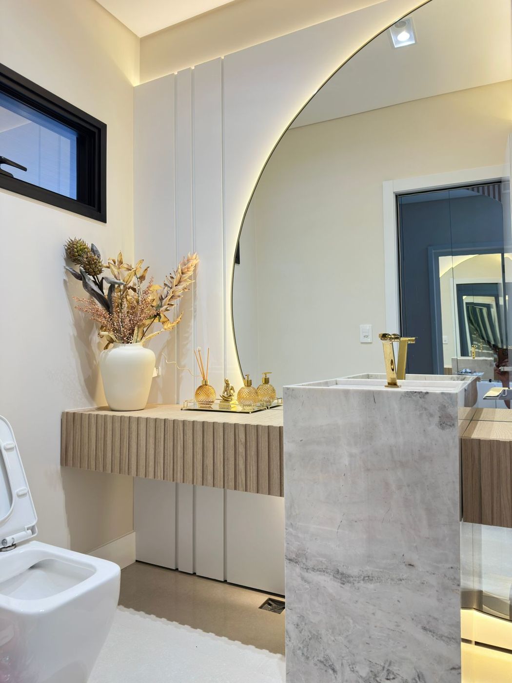 Lavabo em mármore branco Paraná